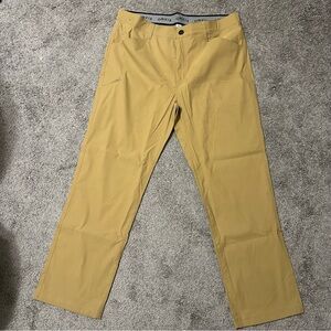 NWOT Orvis Tan Casual Pants